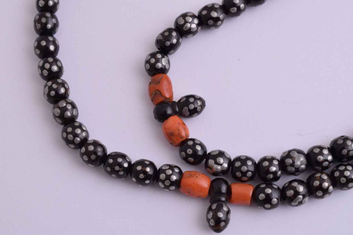 Antique black coral Makawy -Prayer beads-komboloi strand-90 gram-يسر مكاوي قديم