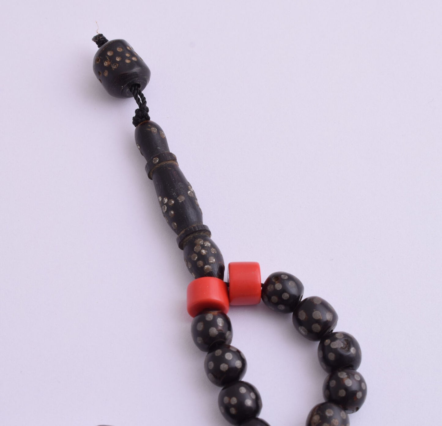 Antique black coral Makawy -Prayer beads-komboloi strand-70gram-يسر مكاوي قديم