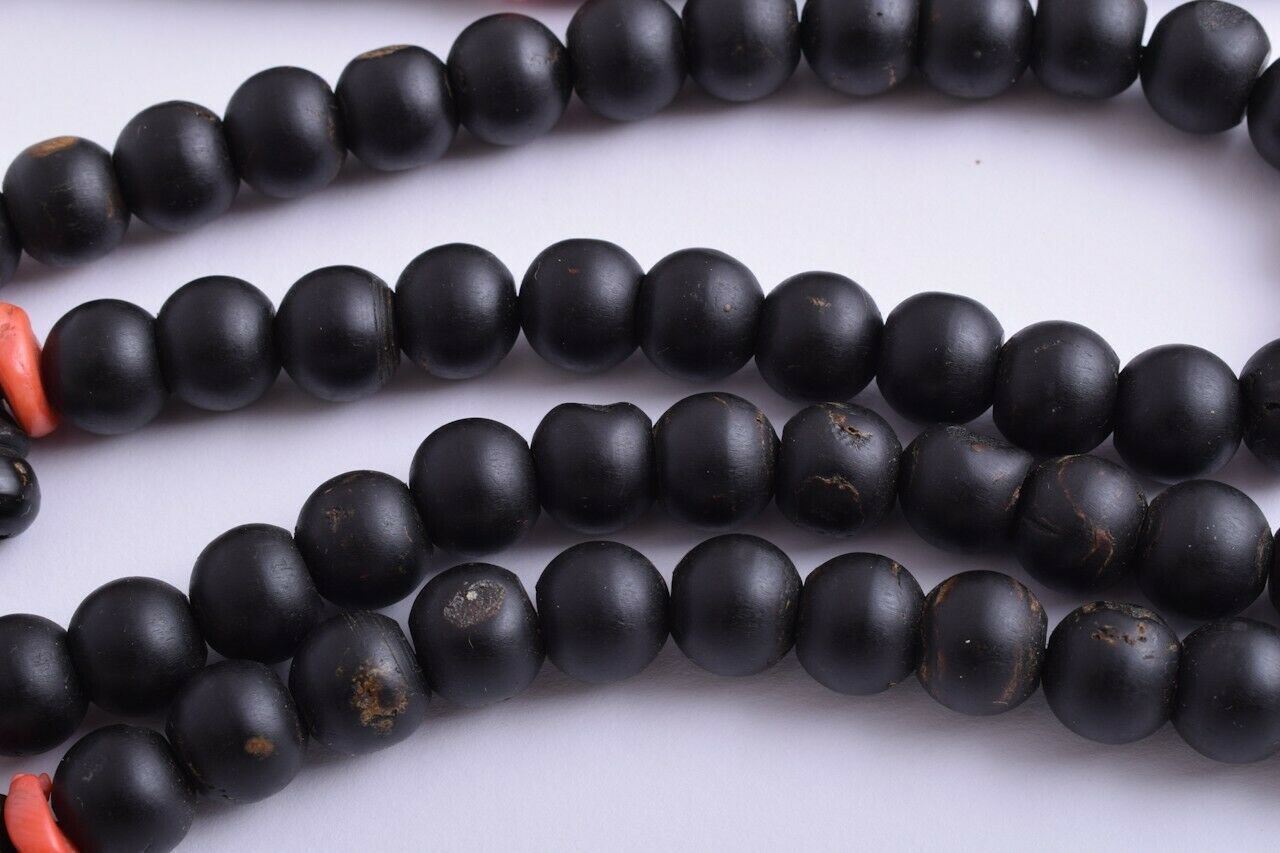 Antique Islamic black coral/ silver inlay -Prayer beads-komboloi-يسر حجازي قديم