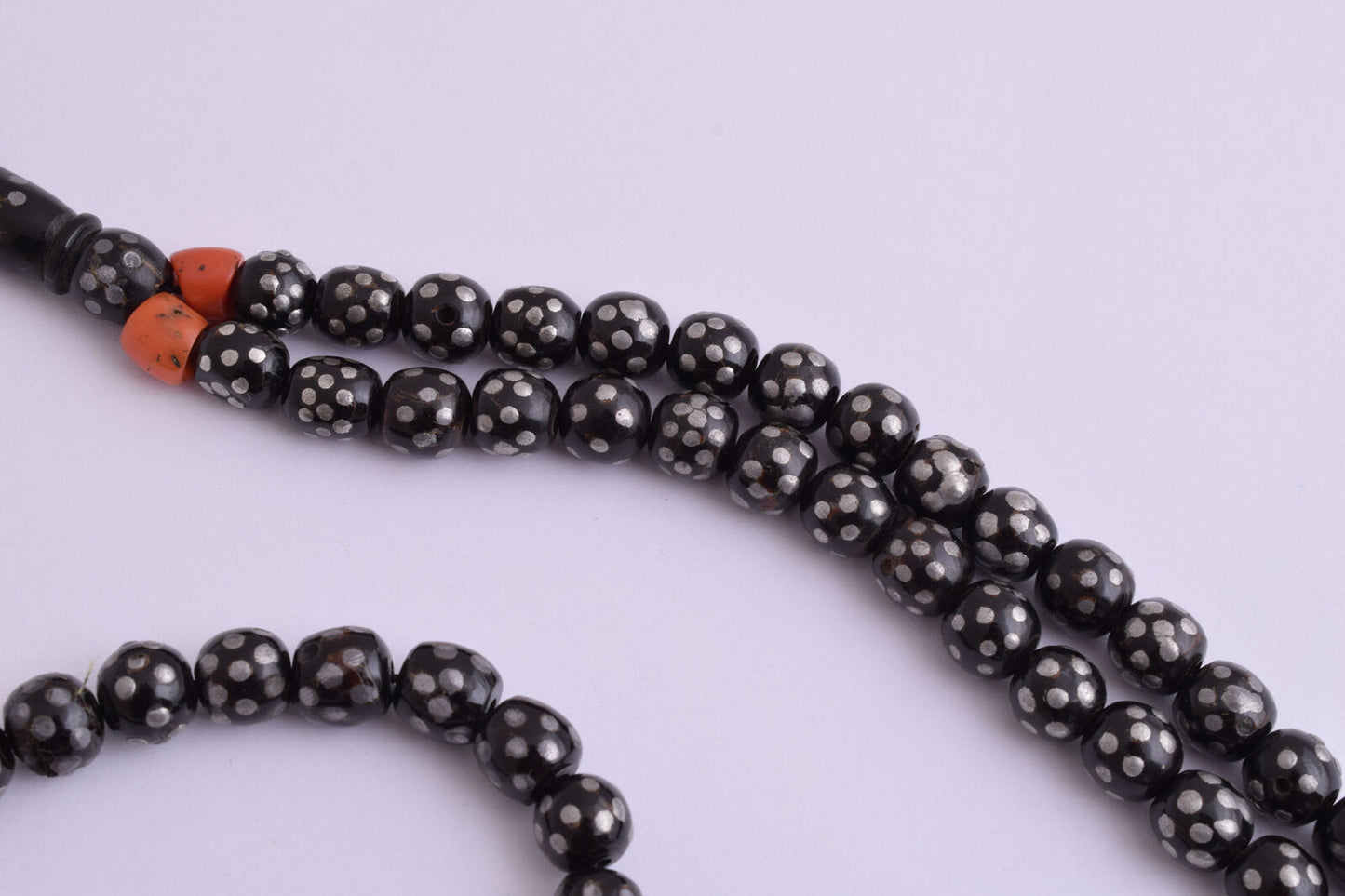 Antique black coral Makawy -Prayer beads-komboloi strand-90 gram-يسر مكاوي قديم