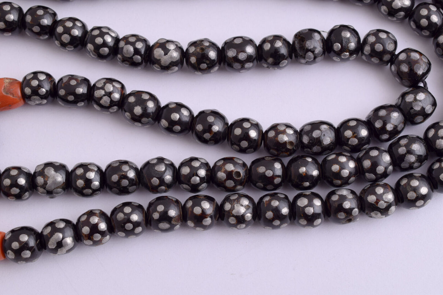 Antique black coral Makawy -Prayer beads-komboloi strand-90 gram-يسر مكاوي قديم