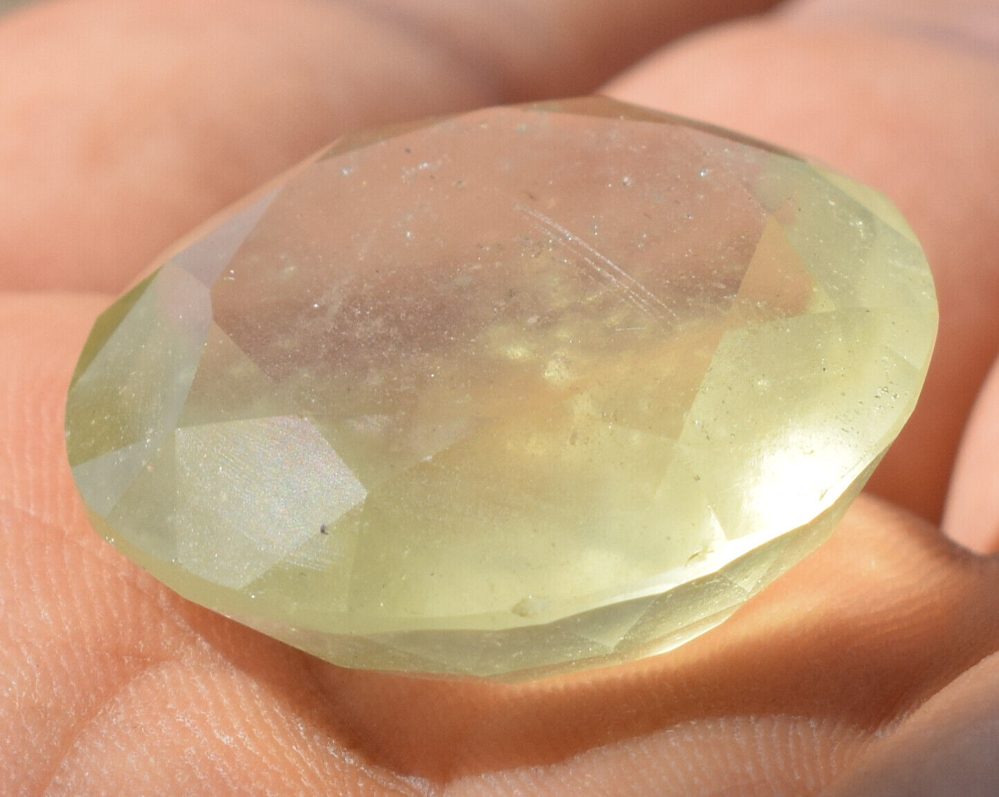 Faceted Libyan Desert glass Gemstone, desert glass from asteroid impact-47carat