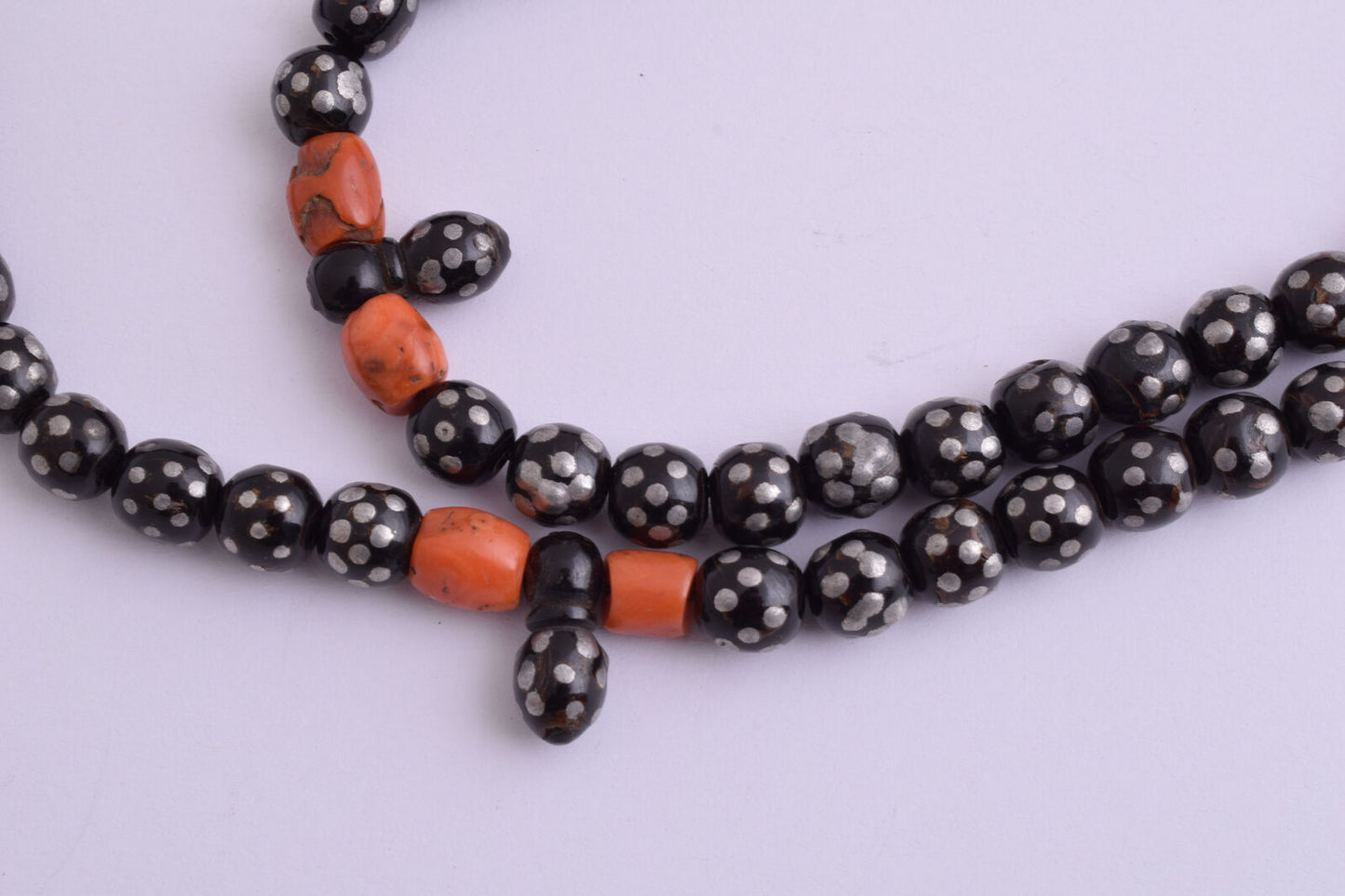 Antique black coral Makawy -Prayer beads-komboloi strand-90 gram-يسر مكاوي قديم