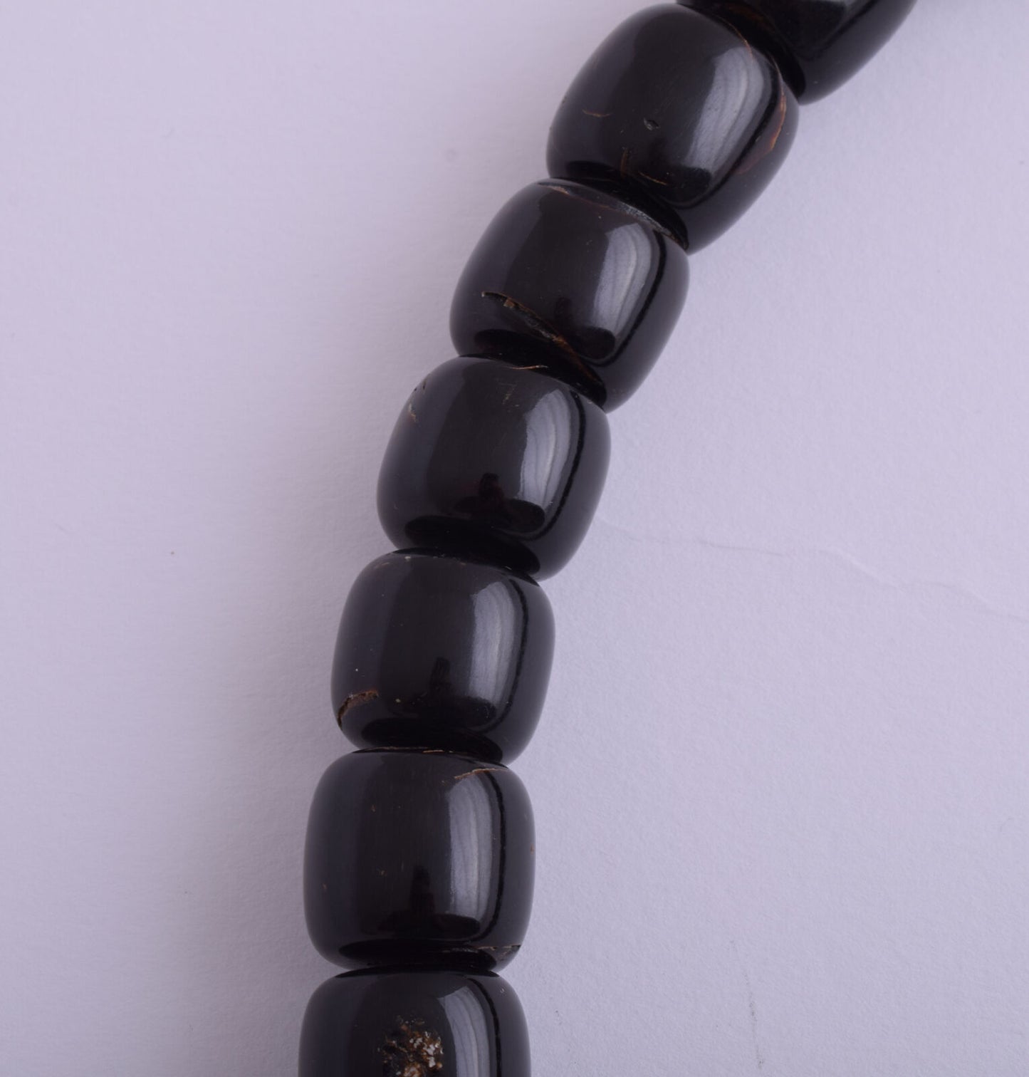 Black coral Yusr beads strand necklace strand- 140 gram-33 beads