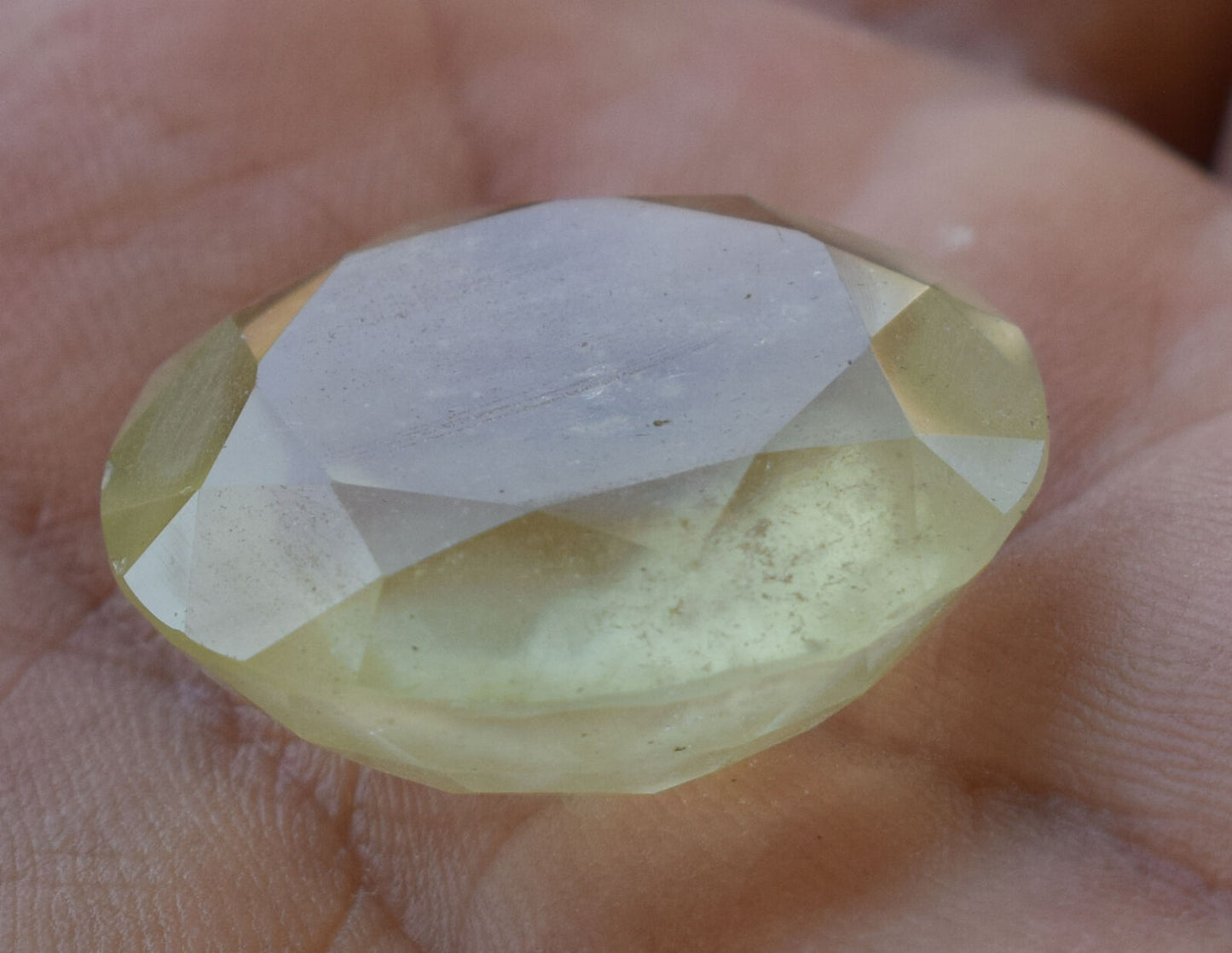 Faceted Libyan Desert glass Gemstone, desert glass from asteroid impact-47carat