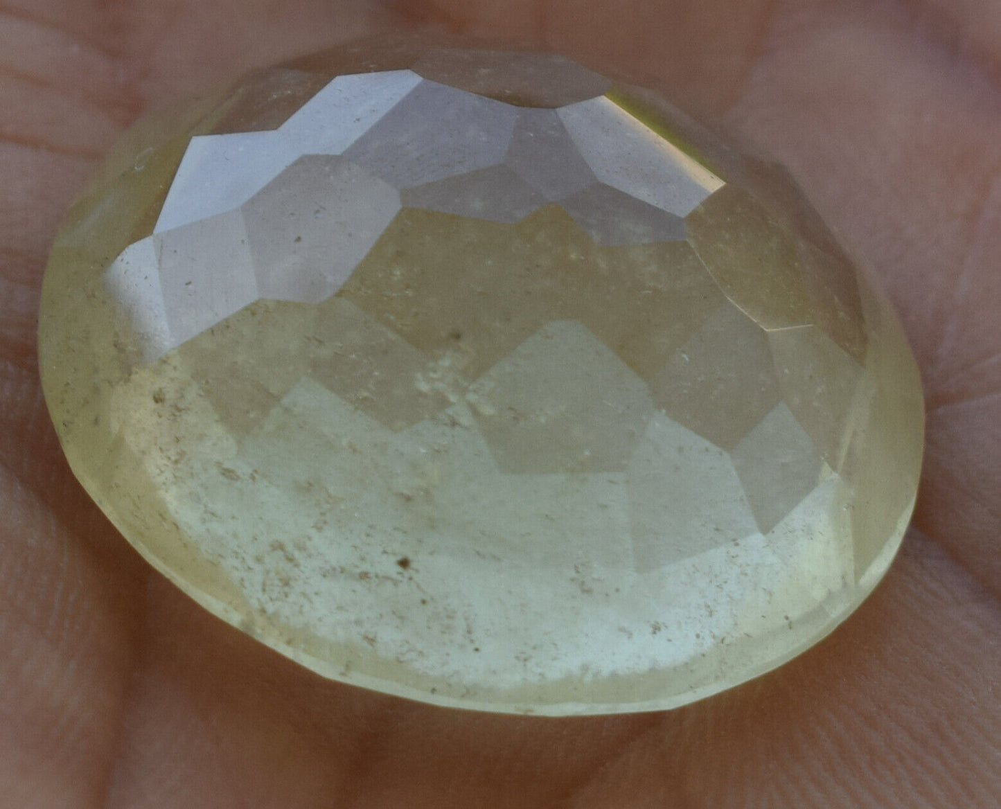 Faceted Libyan Desert glass Gemstone, desert glass from asteroid impact-47carat